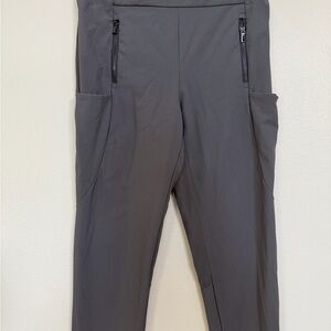 Athleta Cropped Cargo Ankle Pants in Slate Gray